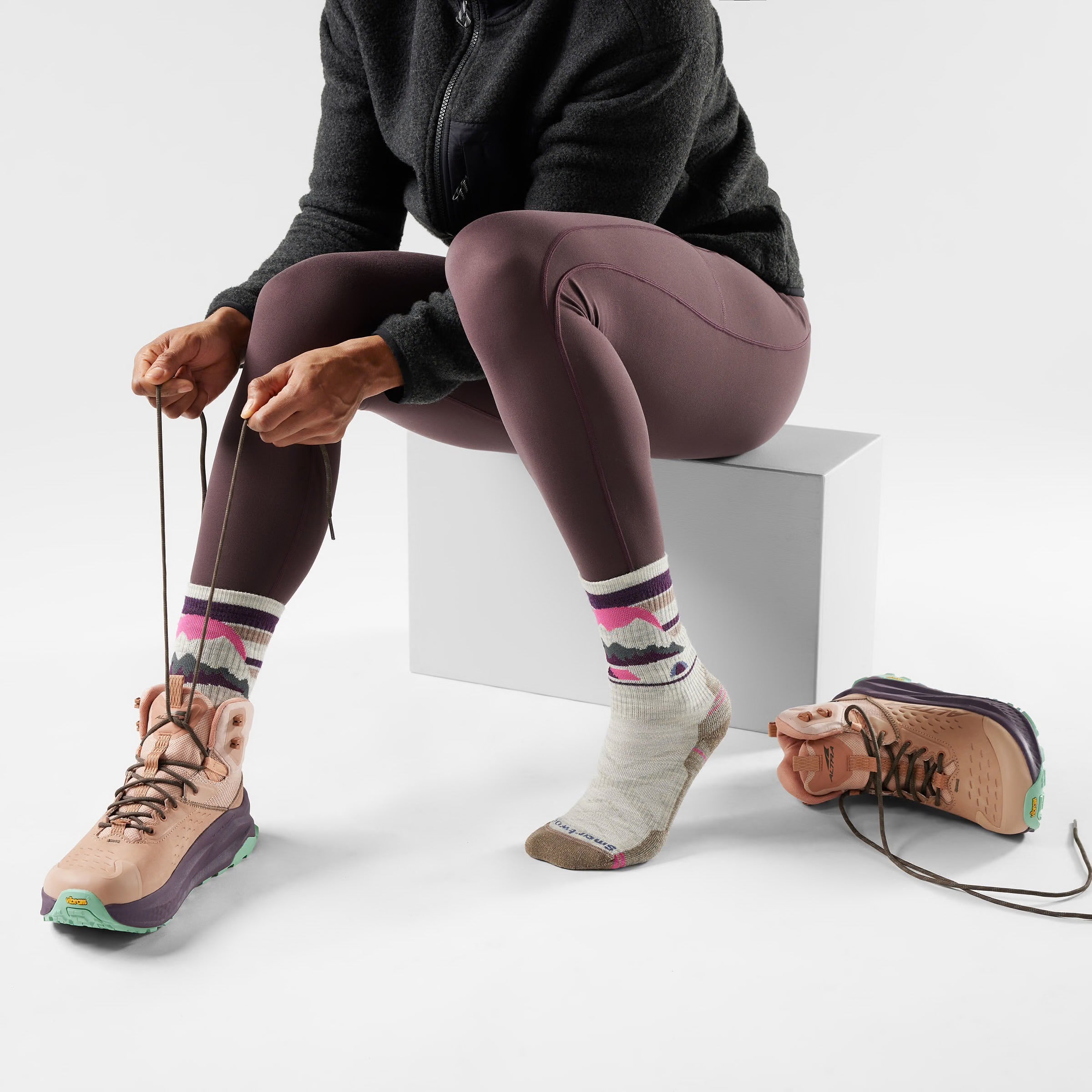 Smartwool Hike Women’s Mountain Moon Crew Socks - Ash