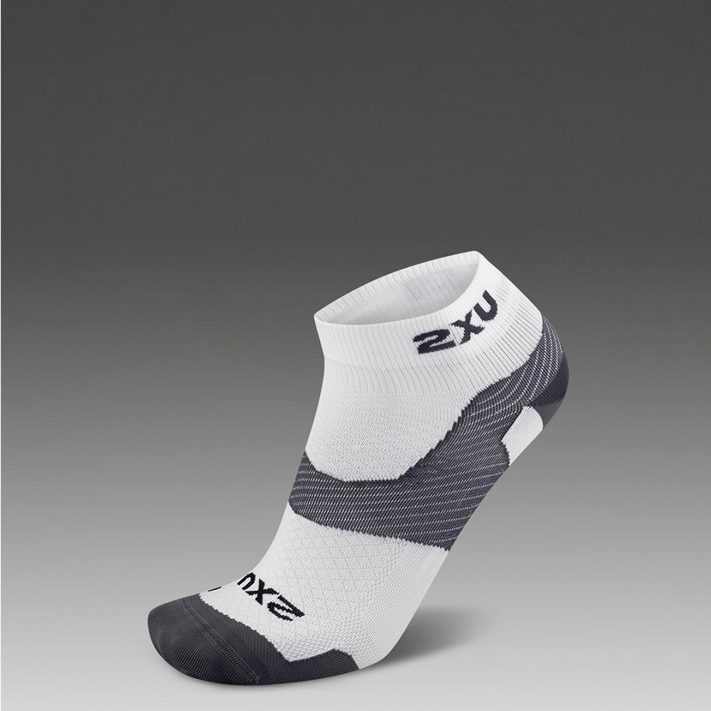 2XU Vectr Light Cushion 1/4 Crew Compression Socks - White