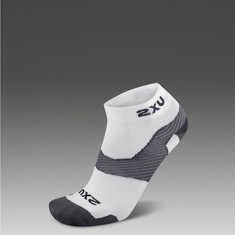 2XU Vectr Light Cushion 1/4 Crew Compression Socks - White