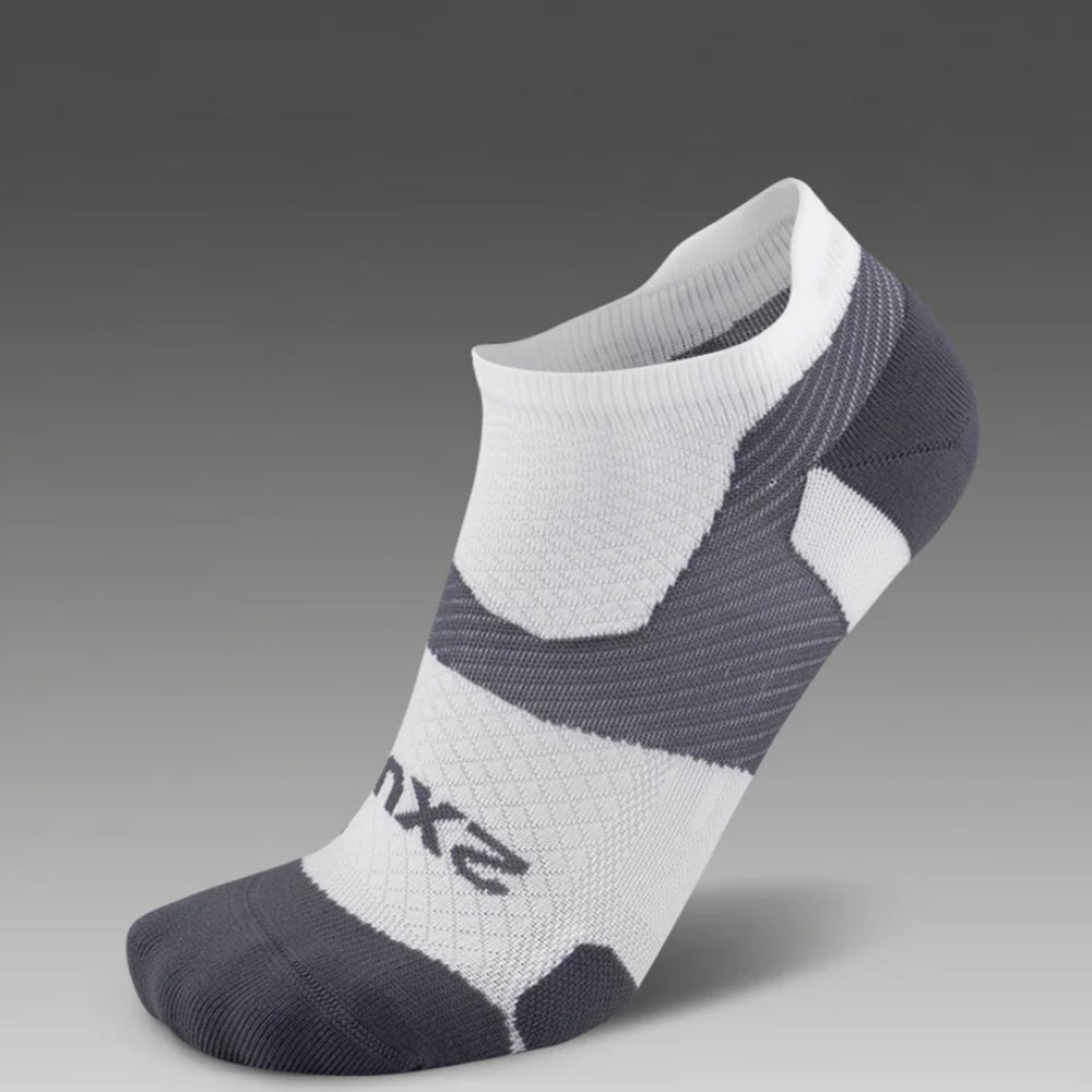 2XU Vectr Cushion No Show Compression Socks - White