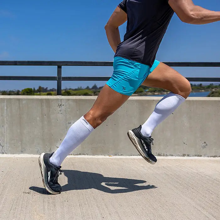 Injinji Compression Over The Calf Socks - Grey