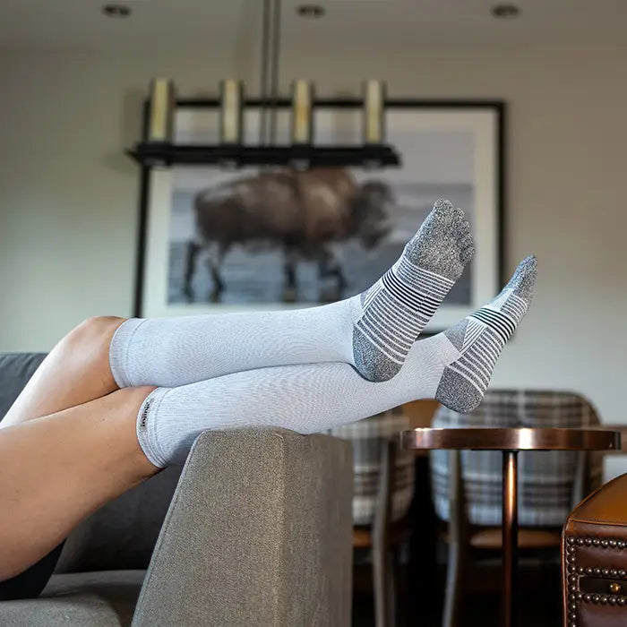 Injinji Women’s Compression Over The Calf Socks - Grey