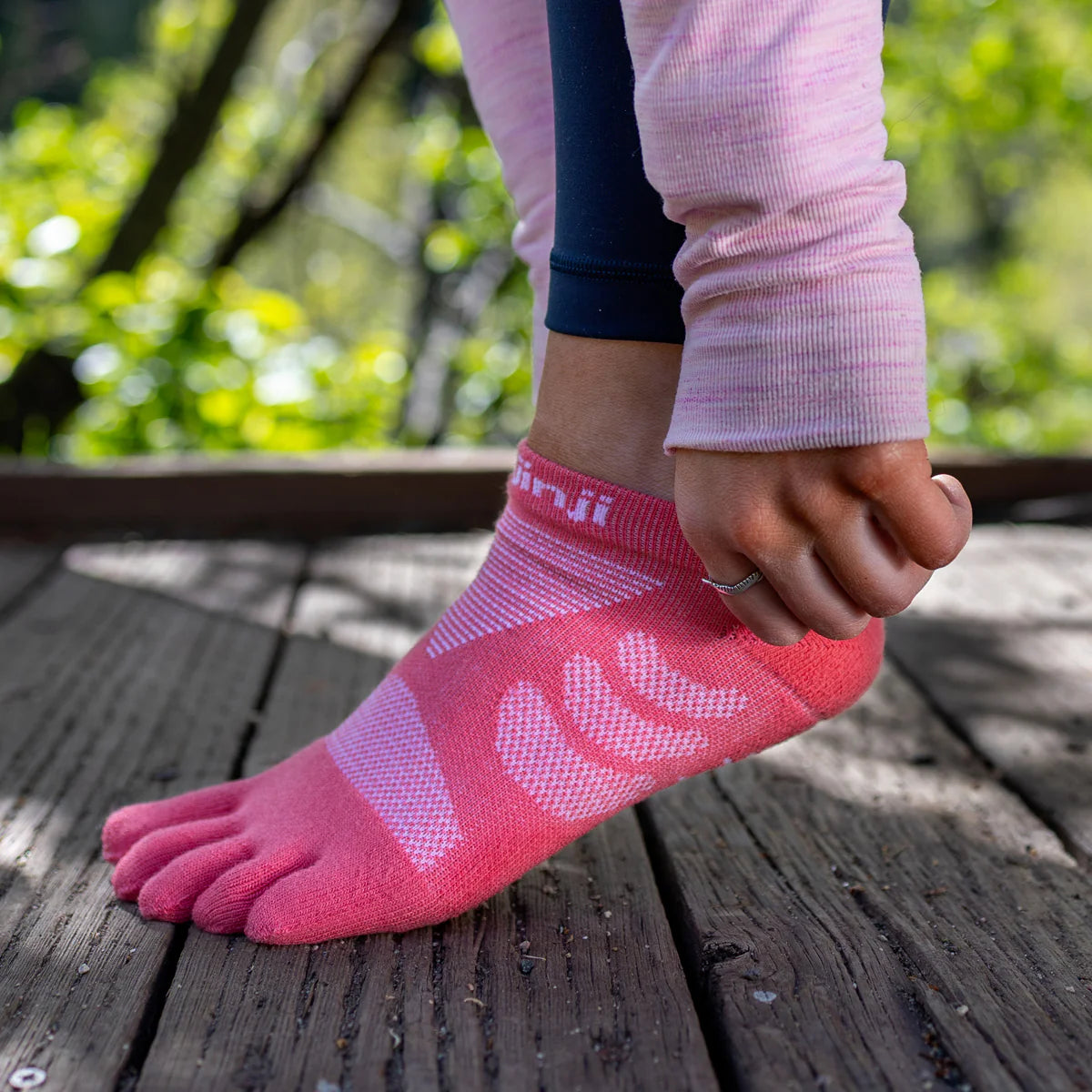 Injinji Women's Ultra RUN No Show - Coral