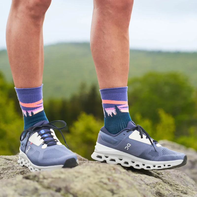 Feetures! TRAIL Max Cushion Mini Crew - Purple Aurora
