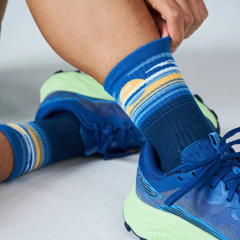 Feetures! TRAIL Max Cushion Mini Crew - Cloud Veil Navy