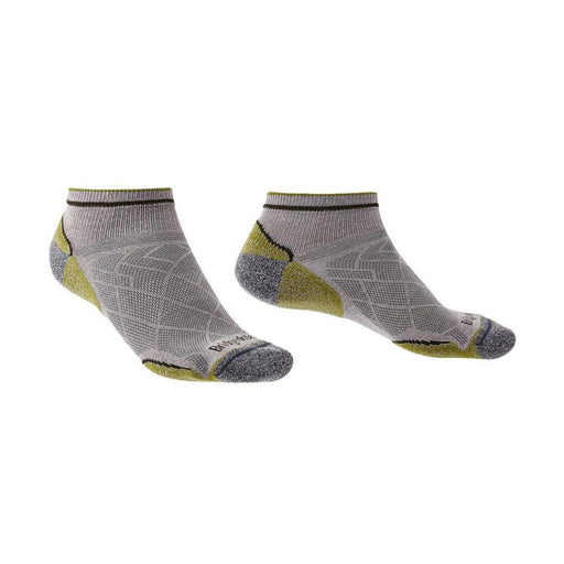 Bridgedale Men's COOLMAX Performance Ultra Light HIKE Socks - socksforliving.com